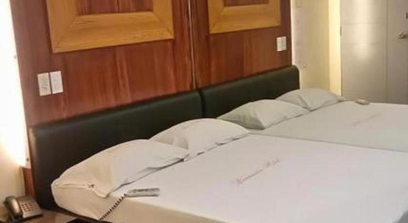 Bermuda Hotel Mandaluyong Bagian luar foto